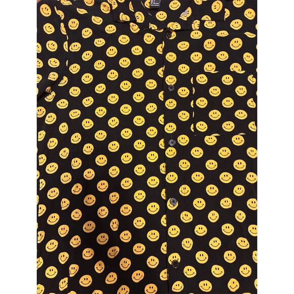 Forever 21 Button-Up Shirt Casual Black Smiley Face Print Men's M - Picture 4 of 4